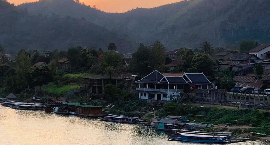 Day 19: Khong Island - Nakasong Village - Don Khone Island (Breakfast)